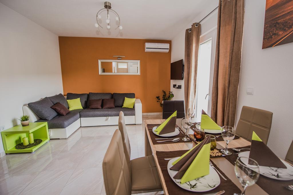 Apartments Villa Monique Рогозниця Номер фото